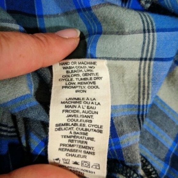 VINTAGE Woolrich Plaid Button Down Short Sleeves - Picture 7 of 7